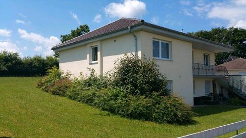 Foto - Geräumige zwei Zimmer Wohnung mit Gartenanteil