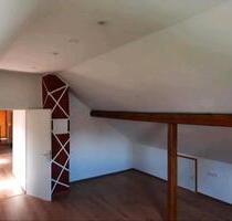 2 Zimmer, Einliegerwohnung DG in Neuburg am Rhein 830 Euro warm 2 Zimmer, Einliegerwohnung DG in Neuburg am Rhein 830 Euro warm