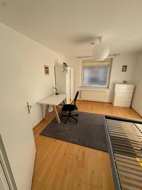 Foto - Möbliertes Zimmer (18m2) in 3er-Frauen-WG - in Glinde