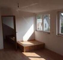 Helle & gemütliche Dachgeschosswohnung - Köln Lindenthal