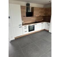 helle 120qm2 Doppelhaushälfte Mietwohnung + EBK, PKW Stellplatz - Bitburg