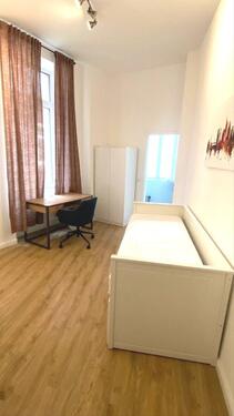 Foto - Möbliertes WG-Zimmer mit eigenem Bad !!! Wohnen mitten im Leben, fußläufig zum Main