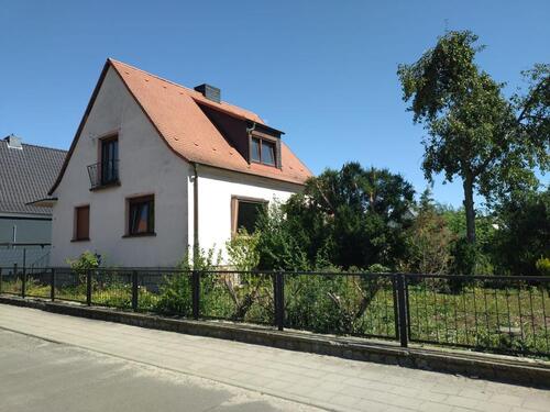 Foto - Freistehendes Einfamilienhaus in Schönebeck mit Potential