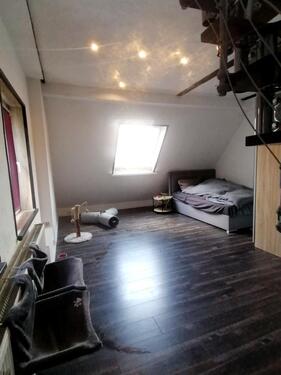 Foto - Helle Maisonette-Wohnung – 90 m² mit Dusche Und Eckbadewanne