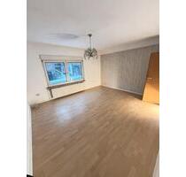 Frisch renovierte 3 Zimmer-Wohnung mit großer Küche- 35687 - Dillenburg