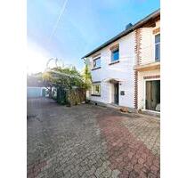 Haus in Fallersleben mit Garten, Garage und Carport (5 Zimmer) - Wolfsburg Detmerode