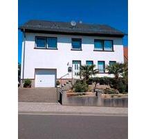 Großes HAUS - 310.000,00&nbsp;EUR Kaufpreis, ca.&nbsp; 180,00&nbsp;m&sup2; in Schiffweiler (PLZ: 66578)
