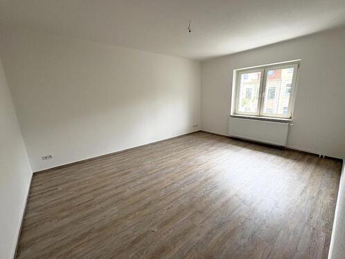 Foto - Erstbezug nach Sanierung, moderne 3 Zimmer Wohnung mit Dusche und Balkon!