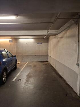 Foto - Tiefgaragenstellplatz zu vermieten