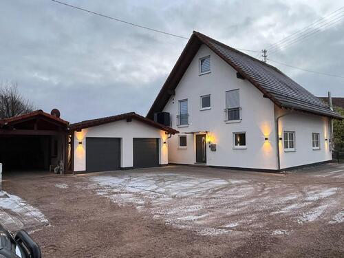 Foto - Modernes Einfamilienhaus Photovoltaik, Klima, Wärmepumpe, Garage