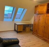 Möbliertes Zimmer in Bruckberg bei Landshut - WG 540 €