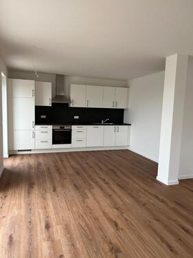 Foto - Humperdinckpark: 3-Zimmerwohnung 1. OG mit großer Terrasse, Markise, 2 KFZ-Stellplätze