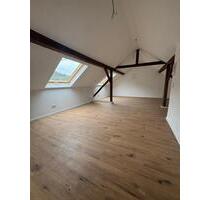 Erstbezug nach Sanierung 1-ZKB DG Wohnung - Mettlach