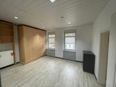 Foto - Drei Zimmer Wohnung + Garage - 520,00 EUR Kaltmiete, ca.  81,00 m²