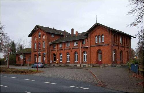 Foto - Fläche für einenmehrere Automaten direkt im Bahnhof Oyten zu vermieten!