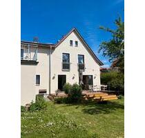 Kernsaniertes Haus in Niddatal - 2.350,00&nbsp;EUR Kaltmiete, ca.&nbsp; 170,00&nbsp;m&sup2; in Niddatal (PLZ: 61194)