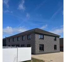 Neubau-Doppelhaushälfte (155 m²) mit großer Terrasse - Soltau