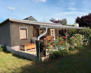 Eigentums Grundstück am Jersleber See mit saniertem Bungalow - Barleben