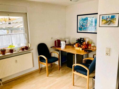 Foto - Freundliche 2,5 Zimmer-Wohnung mit Gartenlaube