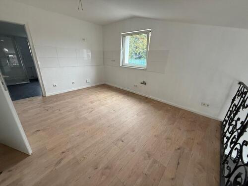 Foto - Modernisierte 2,5 - Zimmer Wohnung inkl. Balkon und optional EBK