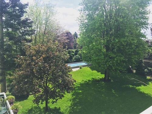Foto - Penthauswohnung mit Terrasse und Balkon mit Küche und Außenpool