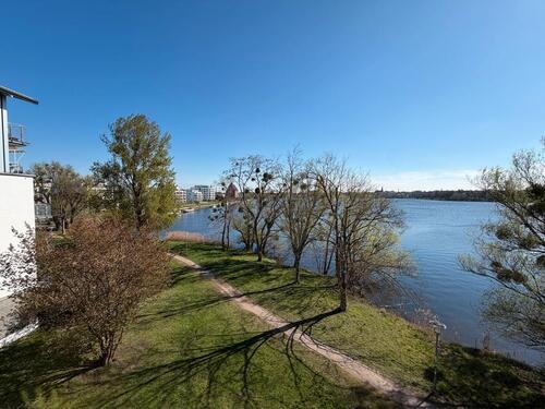 Foto - Attraktive 2-Zimmer-Wohnung mit Seeblick in Schwerin