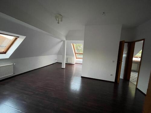 Foto - Helle Dachgeschoss Wohnung - 435,00&nbsp;EUR Kaltmiete, ca.&nbsp; 53,00&nbsp;m&sup2;