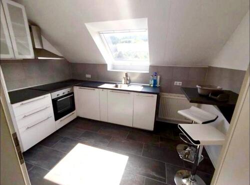 Foto - Helle & Großzügige Dachgeschoss Wohnung