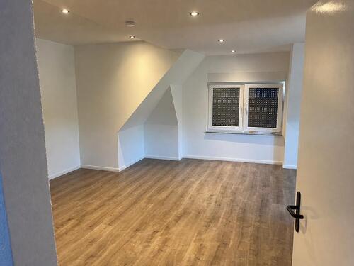 Foto - Erstbezug 1. OG Wohnung neu saniert in Brake (Unterweser)