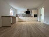 Foto - Charmante 4-Raumwohnung mit Küche, Kamin, Terrasse und Garten