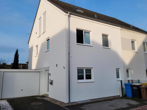 Foto - PROVISIONSFREI: 5 Zimmer Doppelhaushälfte in Bruchköbel