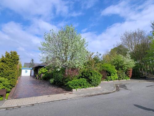 Foto - Von PRIVAT! Großzügiger Bungalow in ruhiger Sackgassenlage