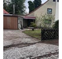 Doppelhaushälfte mit Garage und Garten in Berlin-Heiligensee