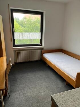 Foto - 1-Zimmerwohnung möbliert - 390,00 EUR Kaltmiete,