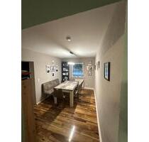 2 Häuser und Nebengebäude in Hanau