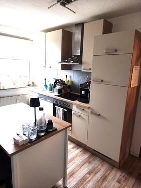 Foto - 4- Zimmer, Küche, Bad, Wohnung in 2-Fam.Haus, 100m² in OG und DG
