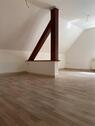 Foto - Frisch renovierte 2 Zimmer Dachgeschoss-Wohnung