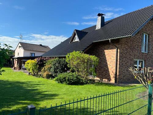 Foto - 5 Zimmer Mehrfamilienhaus, Wohnhaus in Etzbach