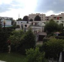 Gemütliche 2-Zimmer-Wohnung mit Balkon auf dem Zollberg - Esslingen am Neckar Pliensauvorstadt