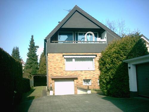 Foto - 11 qm WG-Zimmerin 100 qm Wohnung im Einfamilienhaus ab 01.12.2025