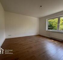 Zur Vermietung steht eine renovierte 3-Zimmer ErdgeschossHochparterre Wohnung.Die Wohnung ist aufgeteilt in Küche, Duschbad, Wohnzimmer, Schlafzimmer sowie ein kleines Arbeitszimmer. Die Wohnung... - Uelzen