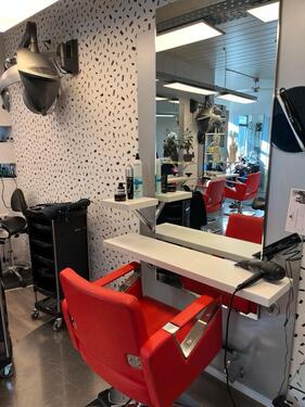 Foto - Friseursalon Friseurbereich in Wellnesscenter