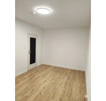 Helles 25qm WG Zimmer - Renoviert - Top Lage in Schwabing-West - München Pasing-Obermenzing