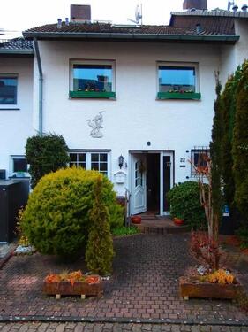 Foto - Charmantes Reihenhaus mit sechs Zimmern in Wiesbaden-Breckenheim