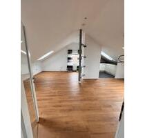 2,5 Zimmer DG - Wohnung 70 qm zu vermieten - Haßfurt