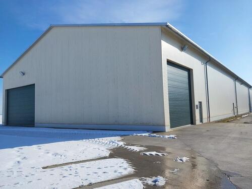 Foto - Halle zu vermieten - 3,00&nbsp;EUR Kaltmiete, ca.&nbsp; 1.500,00&nbsp;m&sup2;