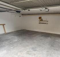 Doppelgarage zu vermieten - 200,00 EUR Miete, in Menden (Sauerland) (PLZ: 58710) Berkenhofskamp