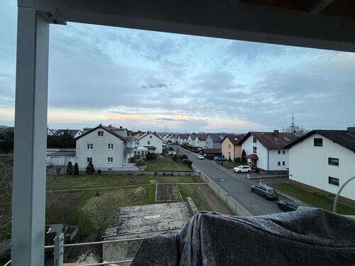 Foto - Kernsanierte DG-Wohnung mit großem Balkon zu vermieten