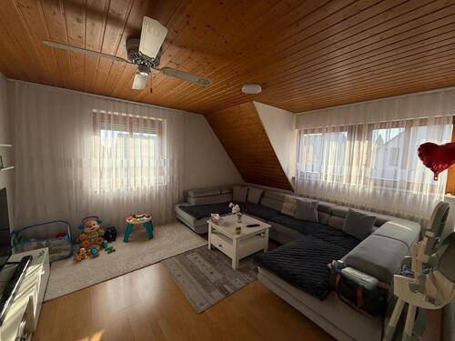 Foto - 2.5 Zimmer Dachgeschoßwohnung zur Miete in Brackenheim