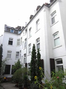 Foto - Ruhige 2-Zimmer-Altbauwohnung - 500,00 EUR Kaltmiete,